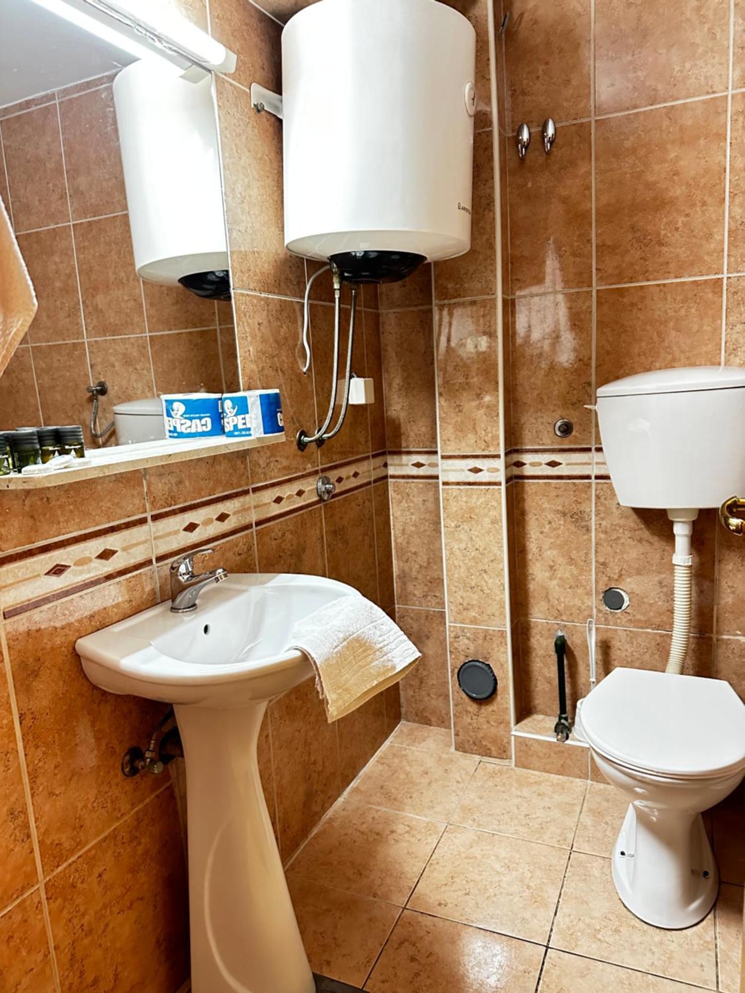 Tropico guesthouse Budva Eksteriør billede