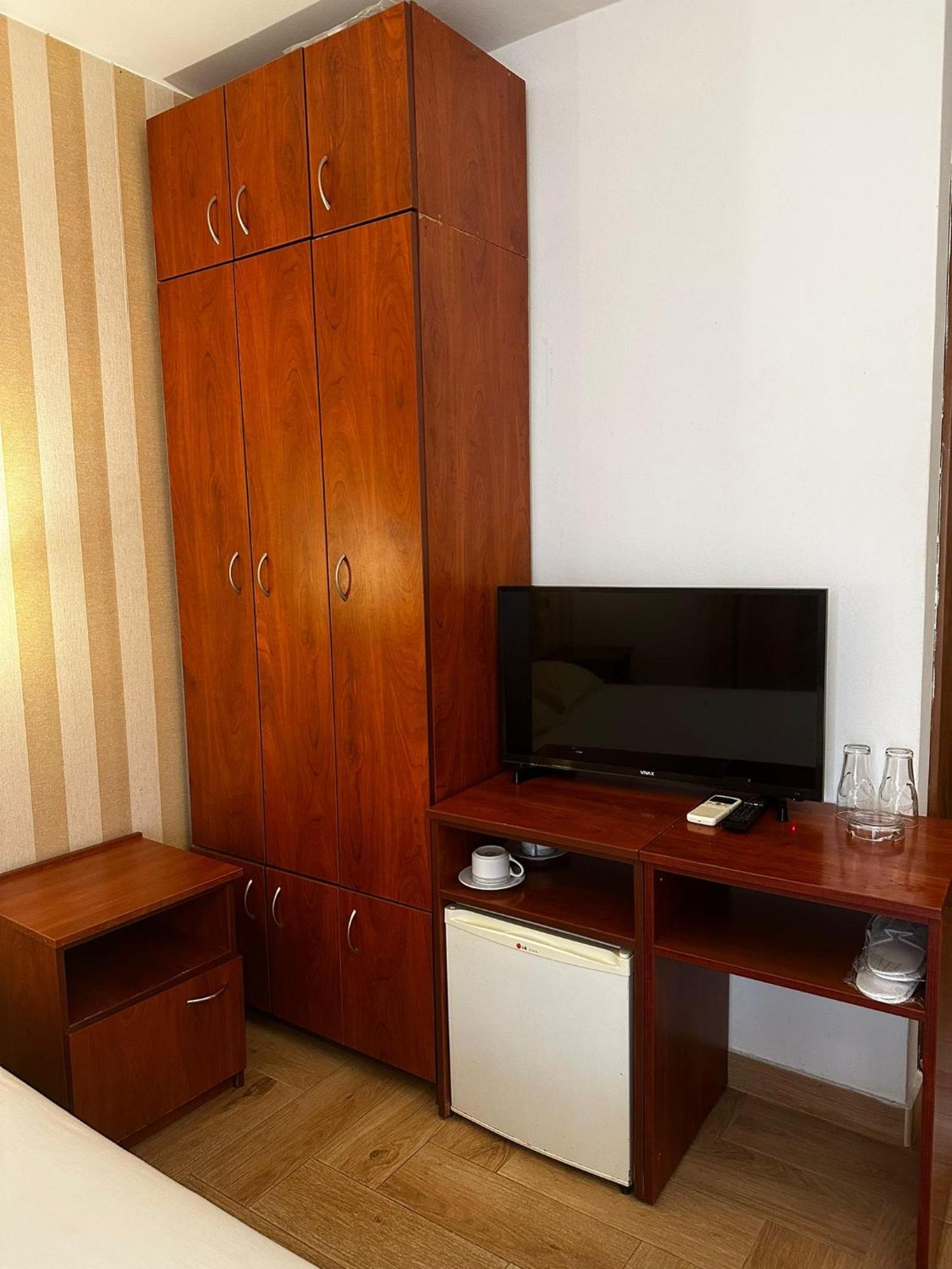 Tropico guesthouse Budva Eksteriør billede